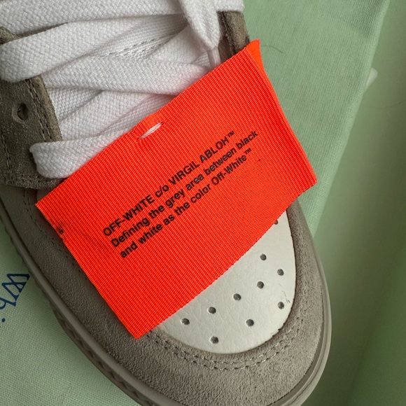 Off-white and grey off-court 3.0 sneakers - Picture 9 of 9